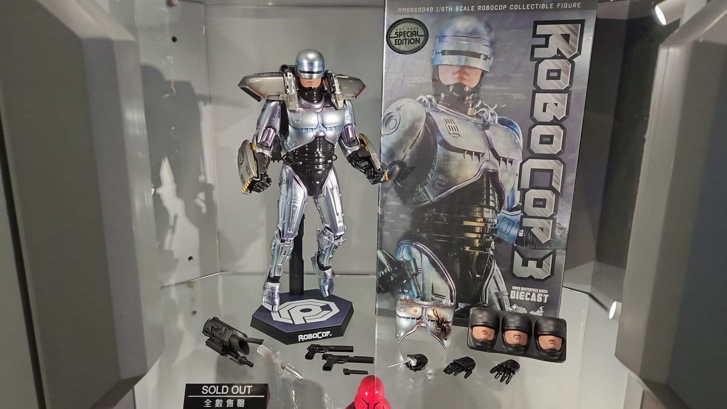 RobCop3 - MMS669D49B <<RoboCop 3>> 1:6 Diecast RoboCop with Bonus Part