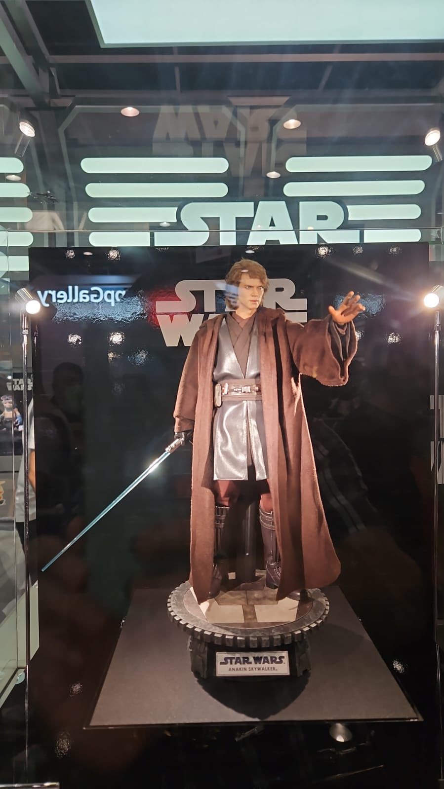 PRE-ORDER - Anakin Skywalker  Artisan Edition - DX34AE